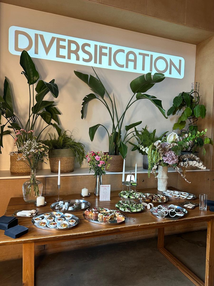Buffet dressé pour un événement d'entreprise